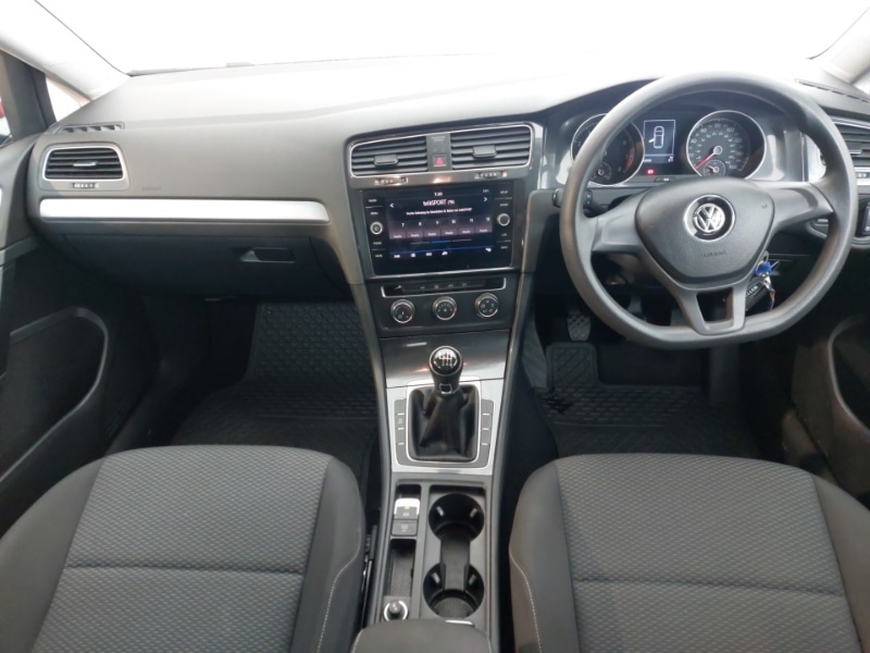 Used Volkswagen Golf 2017 for sale - 77150417: Photo 2