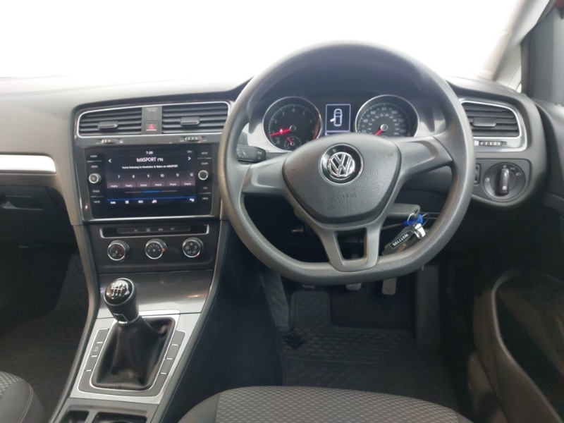 Used Volkswagen Golf 2017 for sale - 77150417: Photo 7