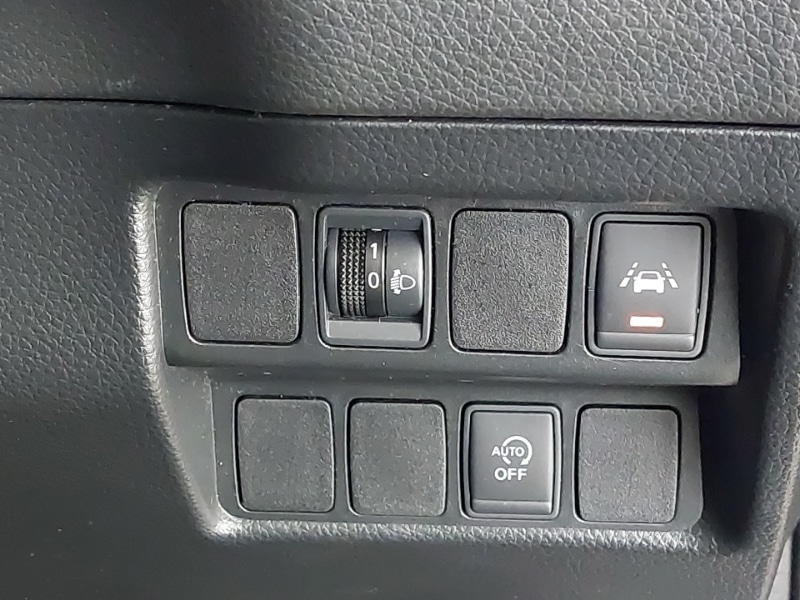 Used Nissan Qashqai 2017 for sale - 77800031: Photo 17