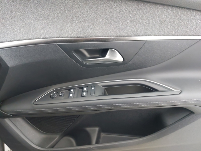 Used Peugeot 3008 2020 for sale - 77782660: Photo 16