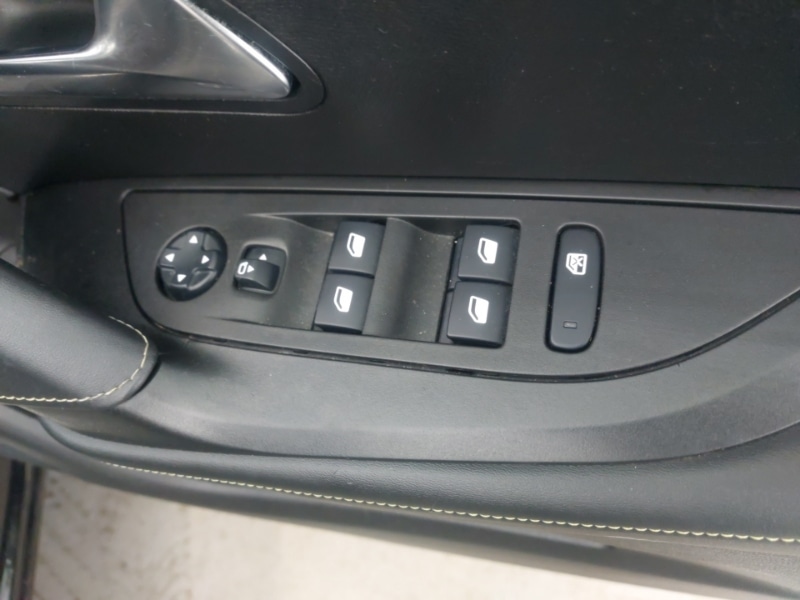 Used Peugeot 2008 2020 for sale - 77815951: Photo 16