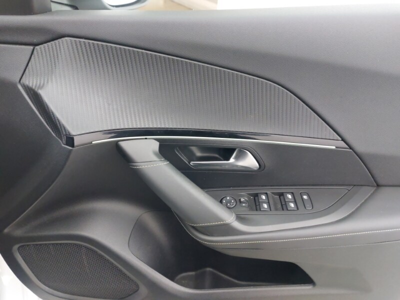 Used Peugeot 2008 2023 for sale - 77503495: Photo 15