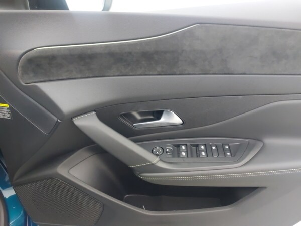 Used Peugeot 308 2025 for sale - 76325419: Photo 16