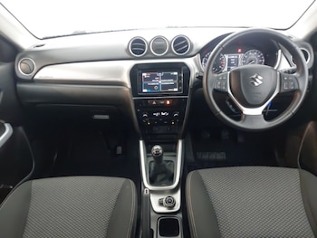 Used Suzuki Vitara 2018 for sale - 76195481: Photo 2