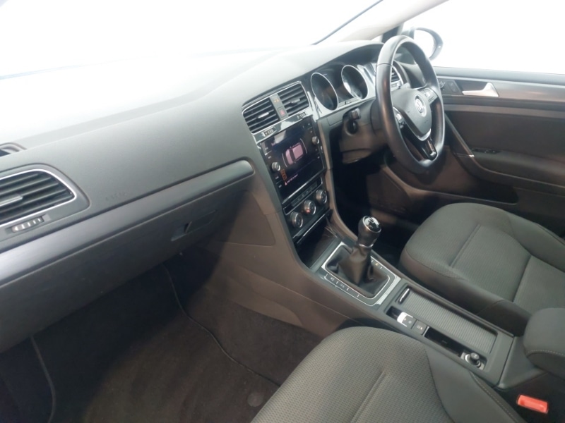 Used Volkswagen Golf 2021 for sale - 77689705: Photo 5