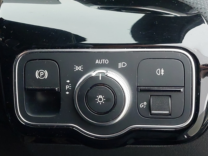 Used Mercedes-Benz A-Class 2019 for sale - 77400252: Photo 17