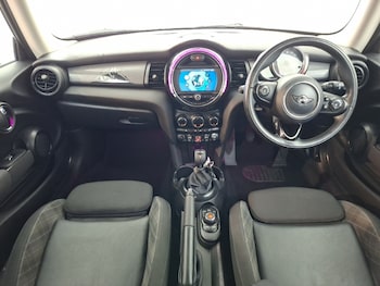 Used MINI Hatch 2018 for sale - 79105858: Photo