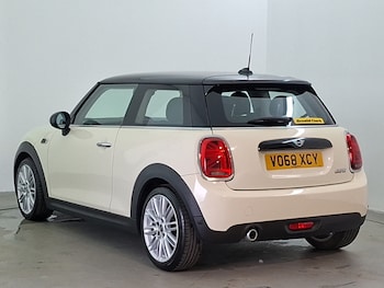 Used MINI Hatch 2018 for sale - 79105858: Photo