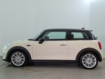 Used MINI Hatch 2018 for sale - 79105858: Photo