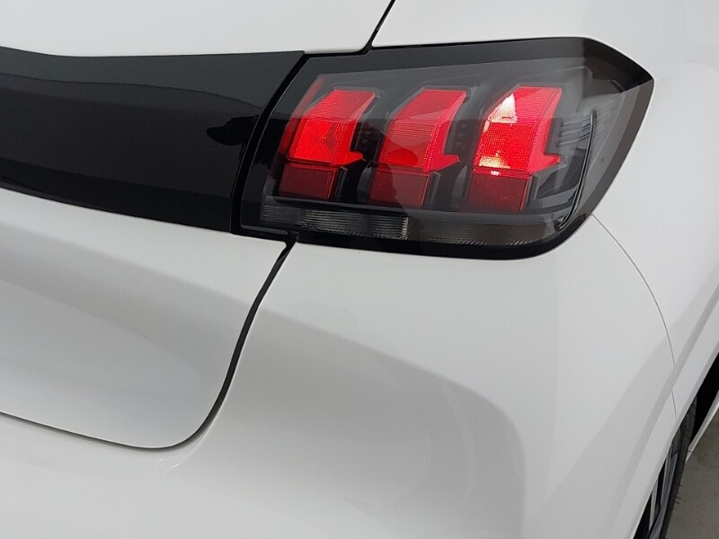 Used Peugeot 208 2023 for sale - 77933040: Photo 13