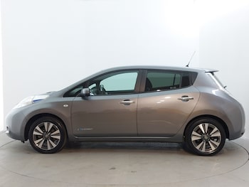 Used Nissan Leaf 2017 for sale - 77343187: Photo