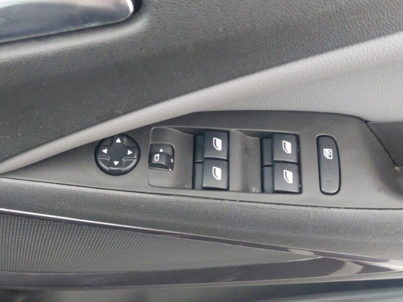 Used Vauxhall Crossland X 2019 for sale - 77975017: Photo 12