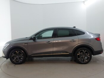 Used Renault Arkana 2023 for sale - 77767512: Photo