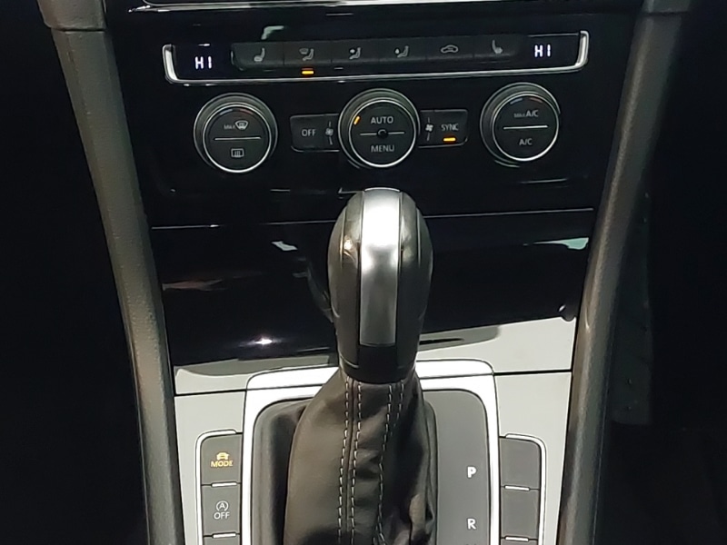 Used Volkswagen Golf 2020 for sale - 76325438: Photo 11