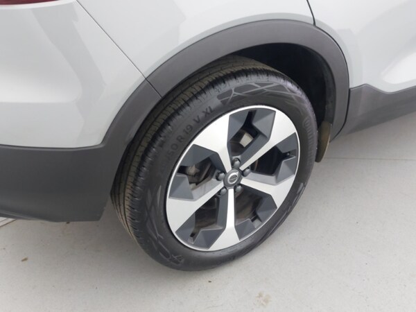 Used Volvo XC40 2024 for sale - 75338858: Photo 13