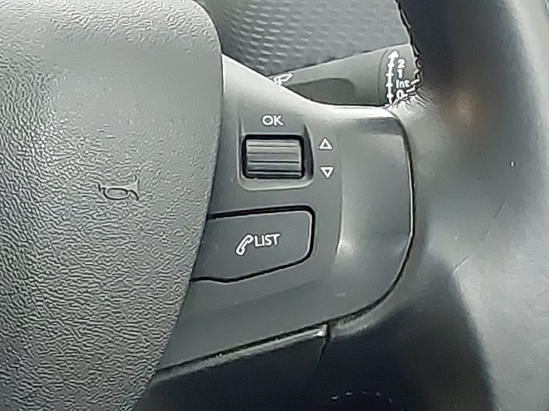 Used Peugeot 2008 2019 for sale - 76963849: Photo 11