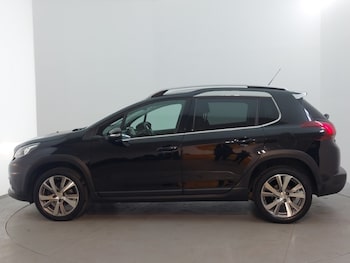 Used Peugeot 2008 2019 for sale - 76963849: Photo