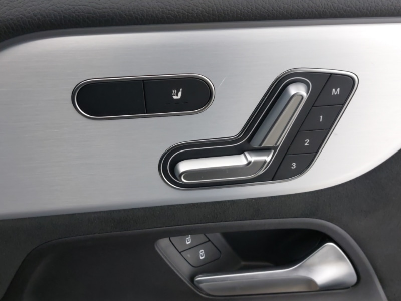 Used Mercedes-Benz GLA 2025 for sale - 77311737: Photo 13