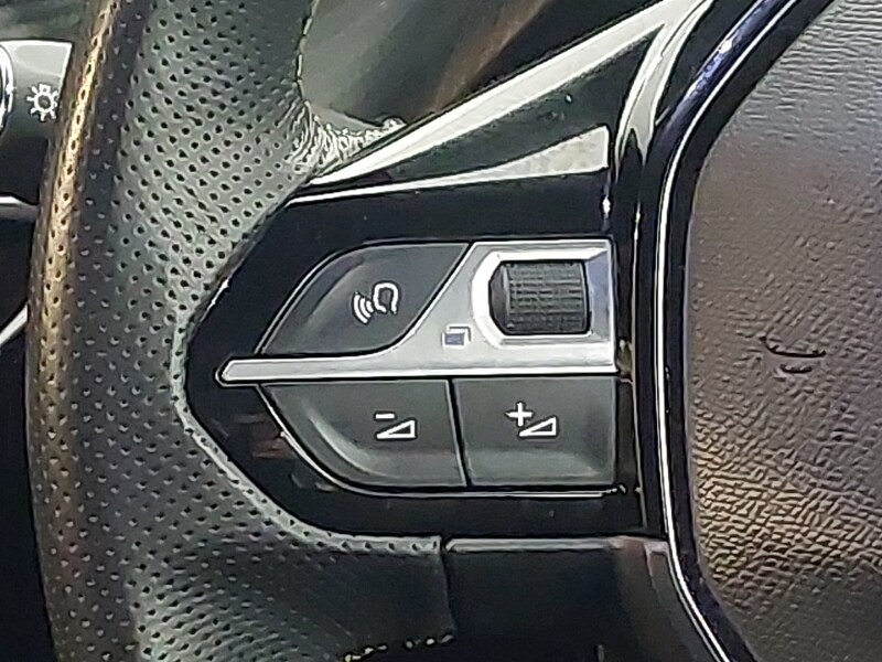 Used Peugeot 208 2021 for sale - 77366386: Photo 10