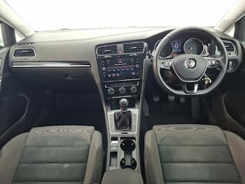 Used Volkswagen Golf 2017 for sale - 79457851: Photo