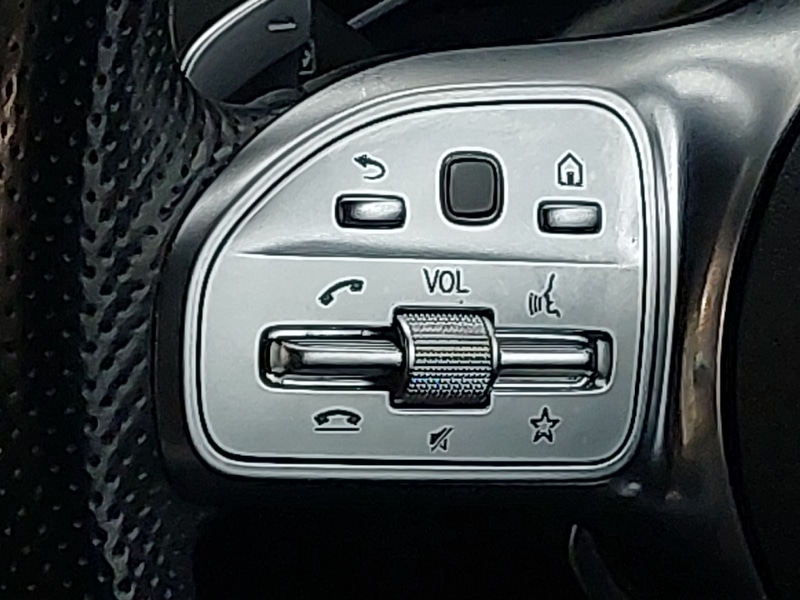 Used Mercedes-Benz C Class 2019 for sale - 76885490: Photo 10