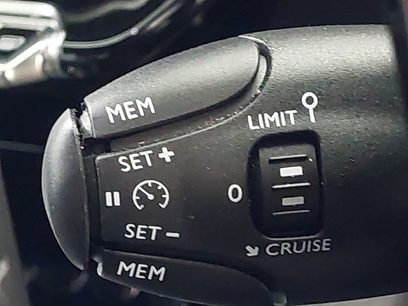 Used Peugeot 2008 2024 for sale - 77776767: Photo 17