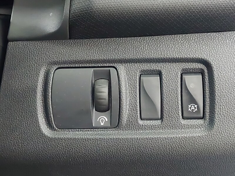 Used Renault Clio 2017 for sale - 77938919: Photo 17