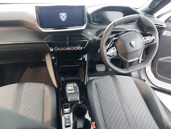 Used Peugeot 2008 2025 for sale - 77299653: Photo