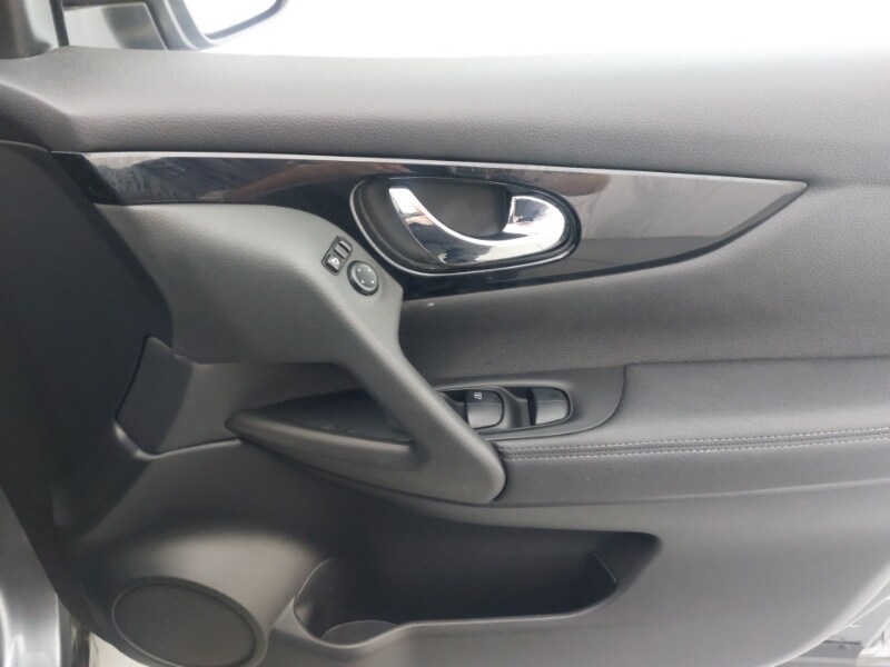 Used Nissan Qashqai 2017 for sale - 76589348: Photo 16