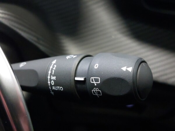 Used Peugeot 2008 2025 for sale - 75399905: Photo 18