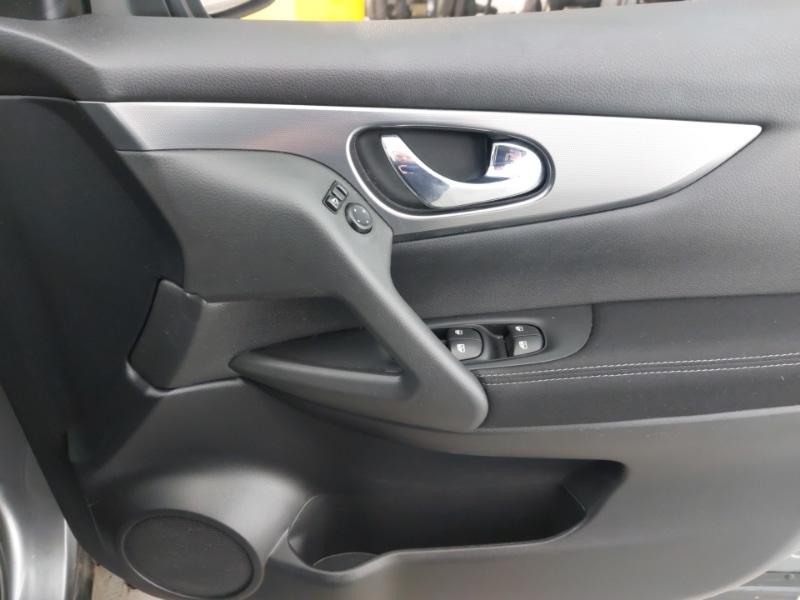 Used Nissan Qashqai 2018 for sale - 76975097: Photo 16