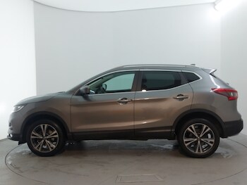 Used Nissan Qashqai 2018 for sale - 76975097: Photo