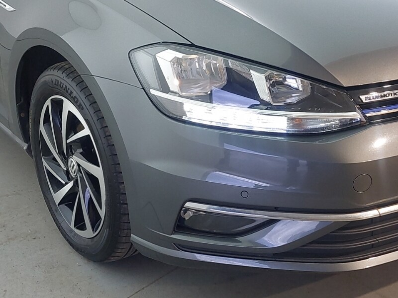 Used Volkswagen Golf 2021 for sale - 77678145: Photo 9