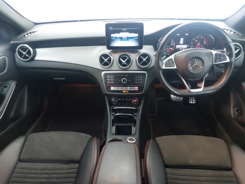 Used Mercedes-Benz GLA 2020 for sale - 77922419: Photo 2