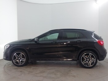 Used Mercedes-Benz GLA 2020 for sale - 77922419: Photo