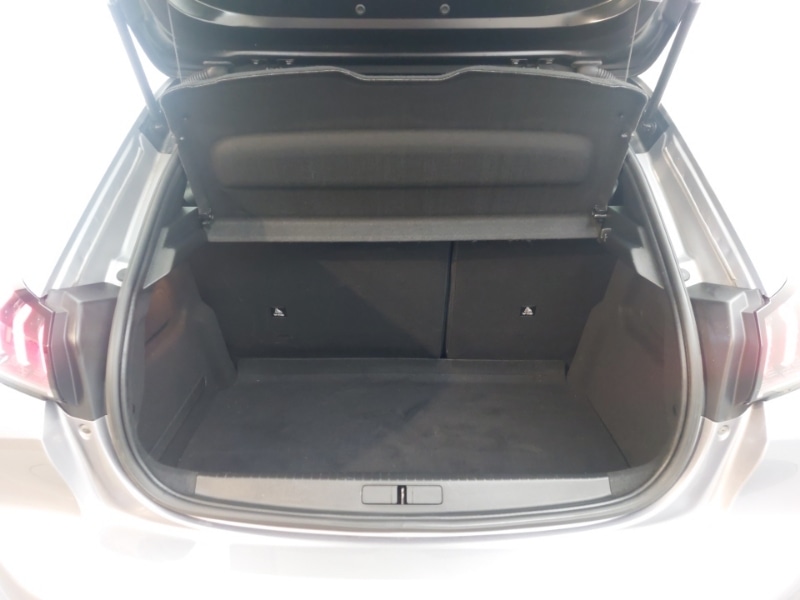 Used Peugeot 208 2022 for sale - 76644022: Photo 8