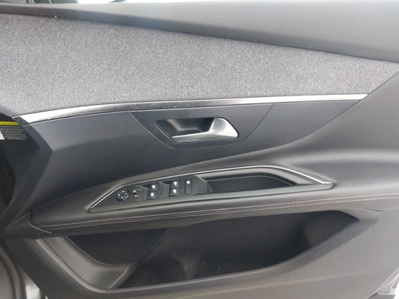 Used Peugeot 3008 2017 for sale - 77410051: Photo 16