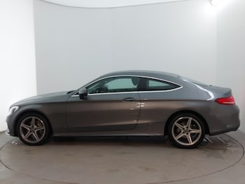Used Mercedes-Benz C Class 2018 for sale - 79302988: Photo