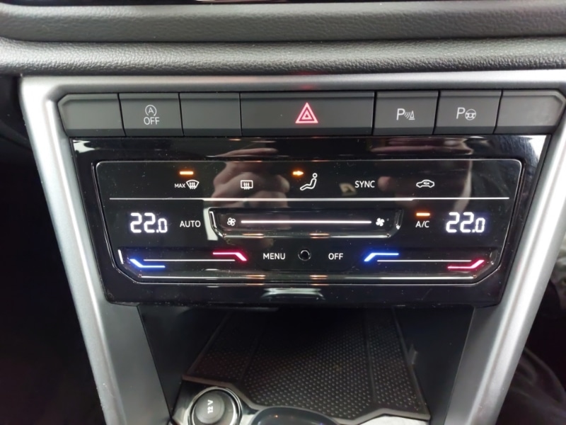 Used Volkswagen T-Roc 2023 for sale - 77311649: Photo 13