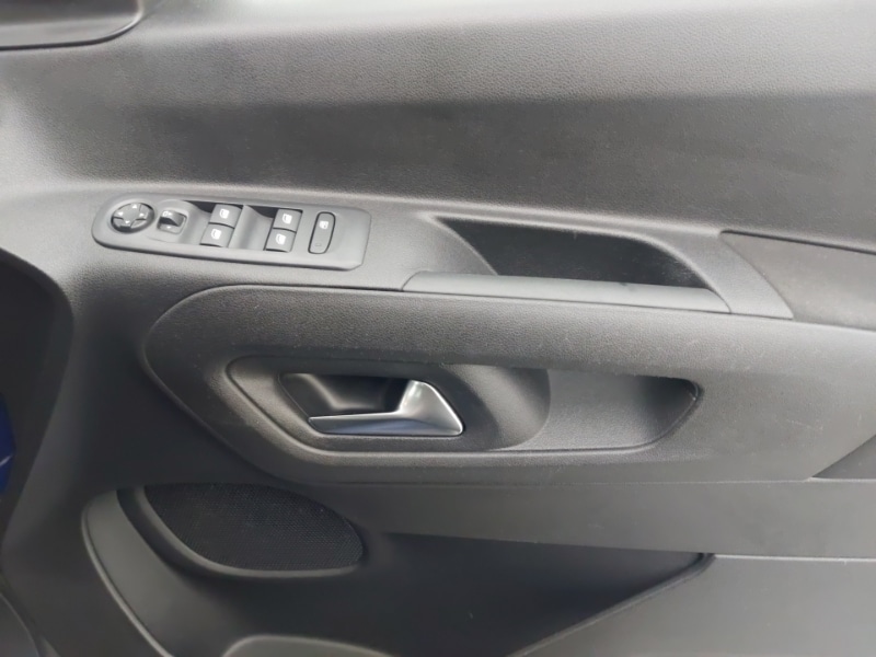 Used Vauxhall Combo Life 2022 for sale - 76335846: Photo 16