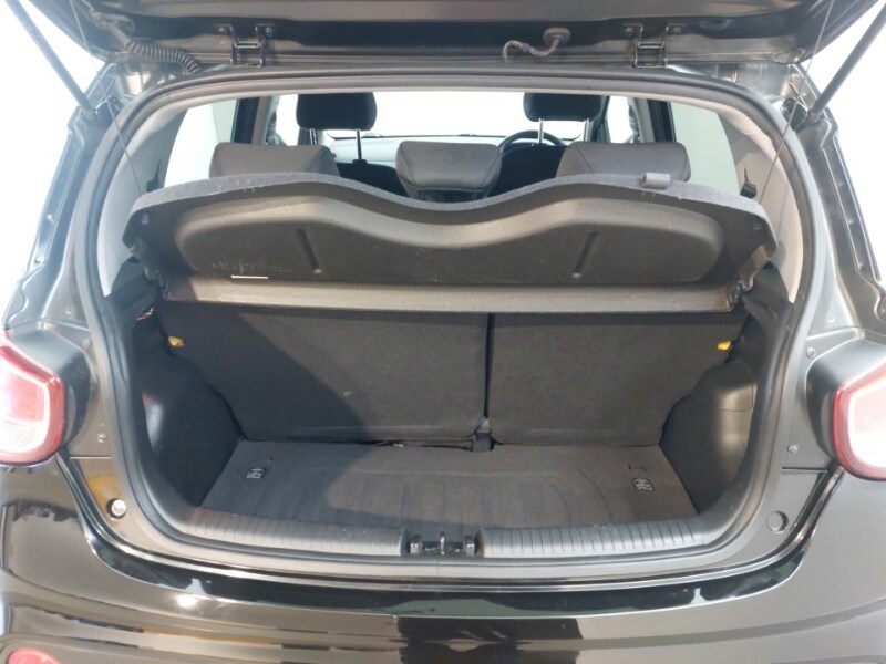 Used Hyundai i10 2018 for sale - 77846937: Photo 8