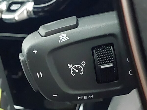Used Peugeot 2008 2025 for sale - 76325402: Photo 17