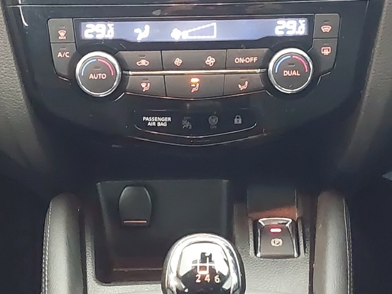 Used Nissan Qashqai 2017 for sale - 77043795: Photo 11