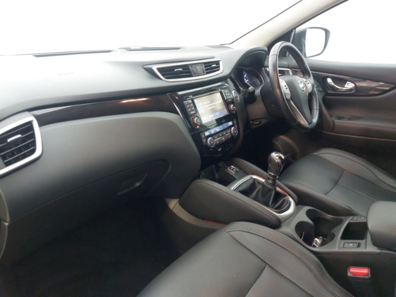 Used Nissan Qashqai 2017 for sale - 77043795: Photo 5