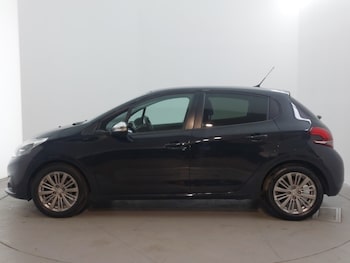 Used Peugeot 208 2019 for sale - 78099206: Photo