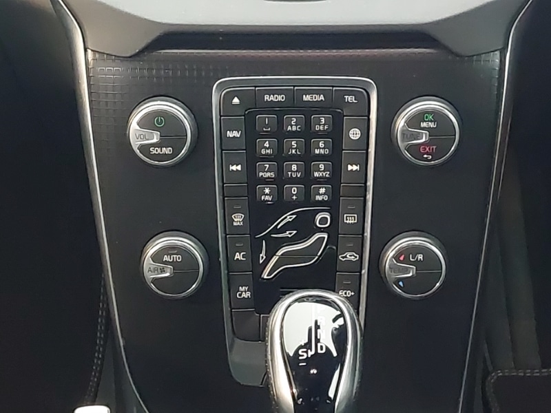 Used Volvo V40 2019 for sale - 76636590: Photo 11