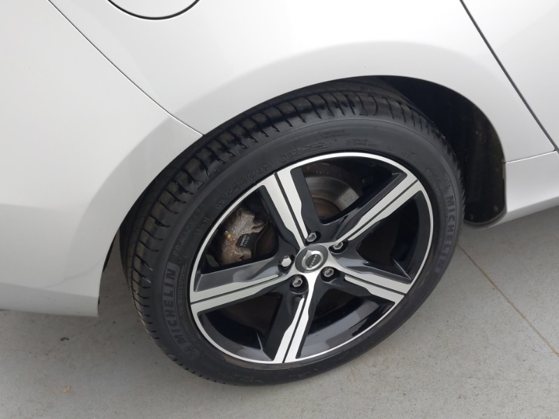 Used Volvo V40 2019 for sale - 76636590: Photo 13