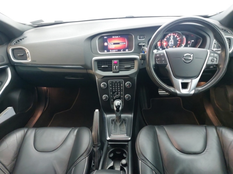 Used Volvo V40 2019 for sale - 76636590: Photo 2
