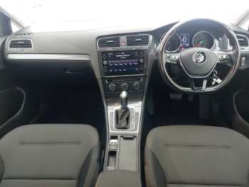 Used Volkswagen Golf 2019 for sale - 74798105: Photo