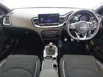 Used Kia Ceed 2024 for sale - 77623925: Photo